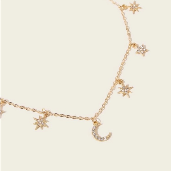 • Salma • Moon + Star Necklace - Picture 3 of 4